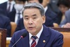 이종섭, 호주대사 임명 나흘 만에 출국금지 해제…