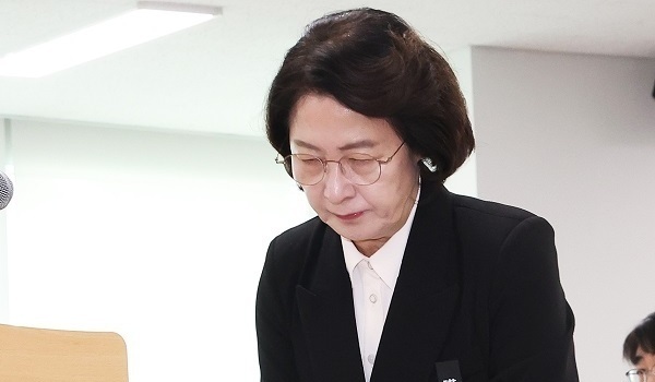 '소방 재정 빨대' 추미애, 국감서 재차 사과…국토위 여야 충돌·與 