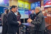 최태원·젠슨황, 美호프집서 AI동맹 업그레이드…최 회장 장녀도 동석