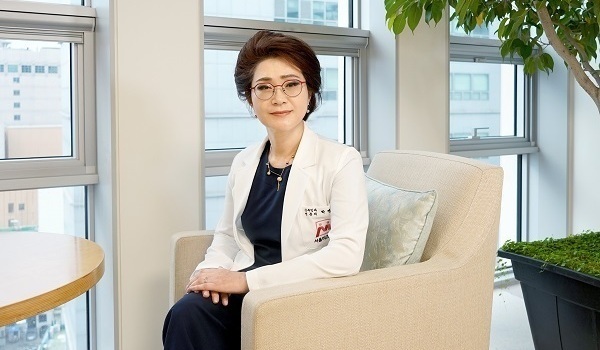 [서울미즈병원 박연이 병원장 칼럼] 난소낭종, 방치하면 대형화…로봇수술로 안전하게 제거해야