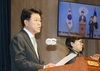 '성폭행 혐의' 장제원 전 의원 고소인측, 동영상 등 증거 제출