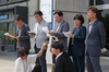 김의철 KBS 사장 해임안 이사회 의결…野 이사들 
