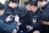 '훼손 시신' 북한강 유기한 군 장교 구속…