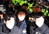 경찰 신상공개위, 이재명 습격범 신상 비공개…
