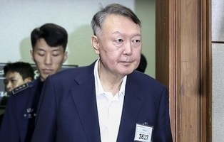 윤석열, '계엄 국무회의 위증' 혐의 2심도 무죄…