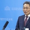 '책갈피 달러 논란' 이학재 인천공항공사 사장 사의