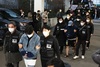 경찰, 캄보디아 범죄조직 송환 67명에 14억 환수 추진