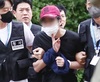 여객기 비상문 개방 시도한 10대 마약 중독 정황