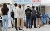 신규 확진자 일단 2,000명대 아래로…1,987명 기록
