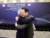 李대통령과 담소한 젠슨 황…이재용과도 포옹